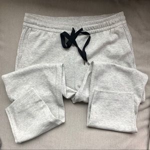 NWT Cozy no-cuff knit joggers perfect for lounging